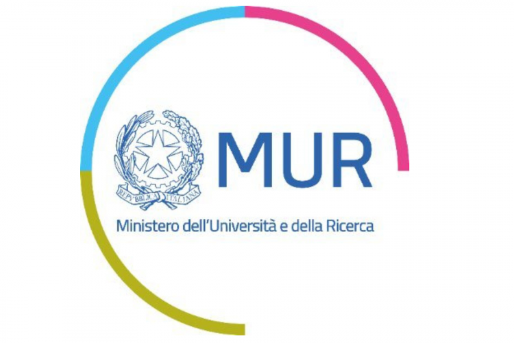 mur